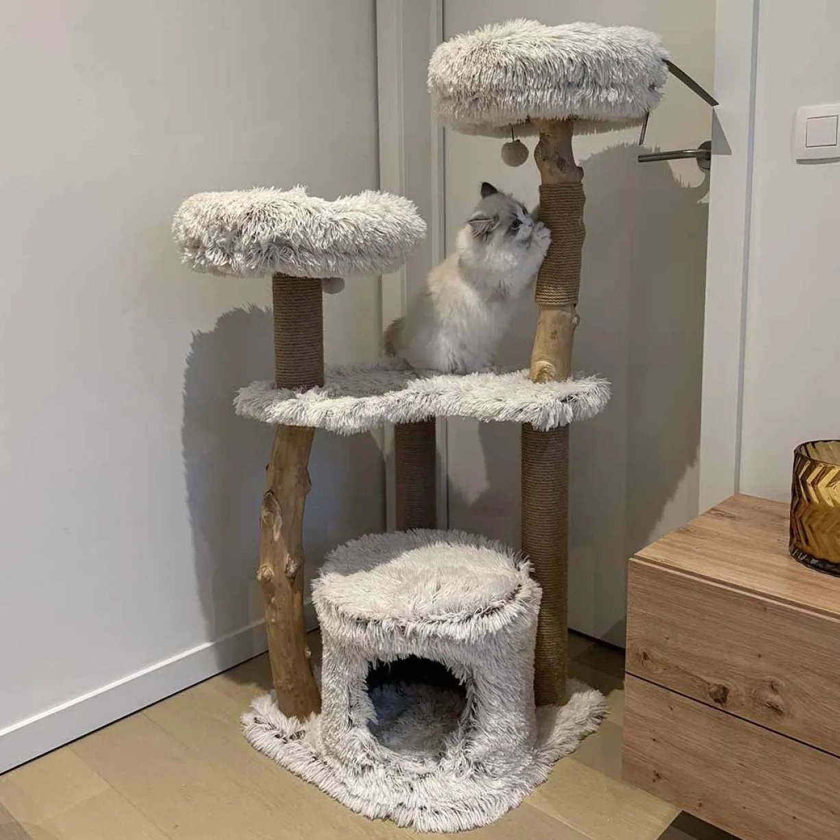 Arbre à chat Oslo Long Hair Pluche beige 122cm - Ebi