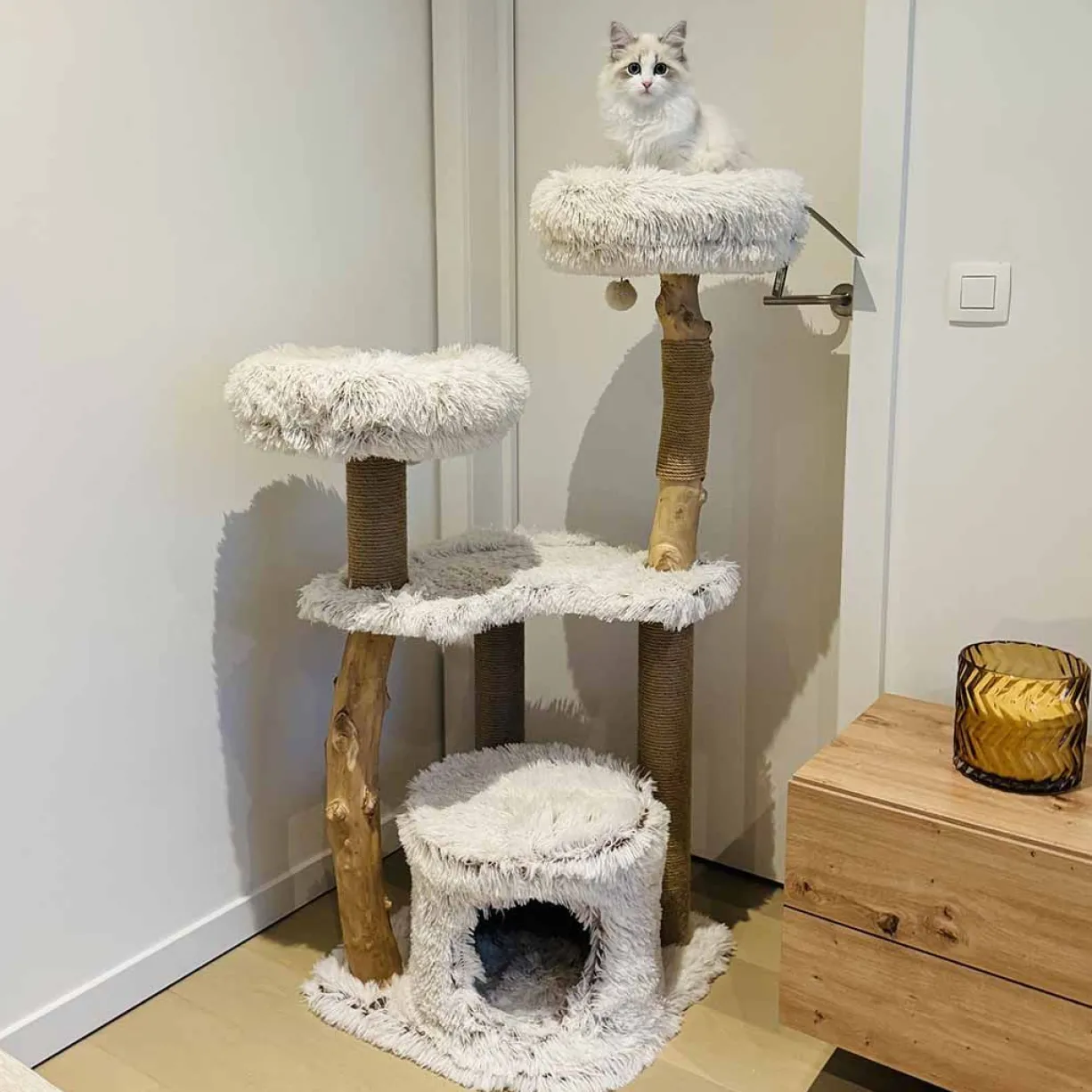 Arbre à chat Oslo Long Hair Pluche beige 122cm - Ebi