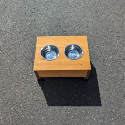 Double gamelle en inox avec support bois pour niche extérieur