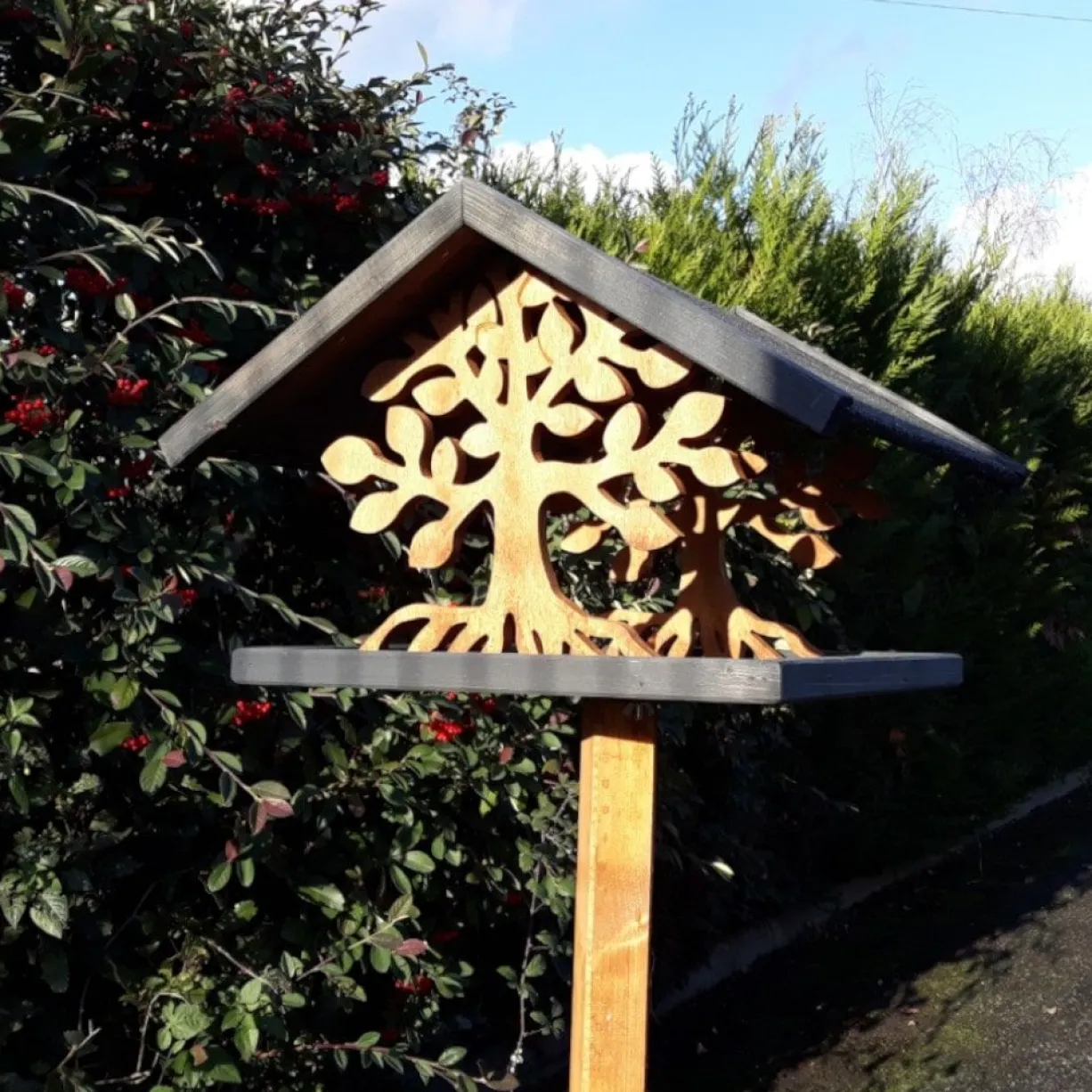 Mangeoire oiseaux sur pied Arbre à construire bois Epicéa FSC