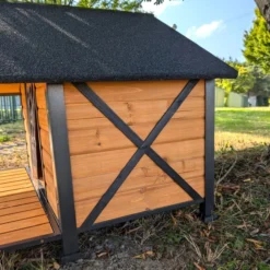 Niche à chien American Staff avec armature en acier et terrasse couverte taille L