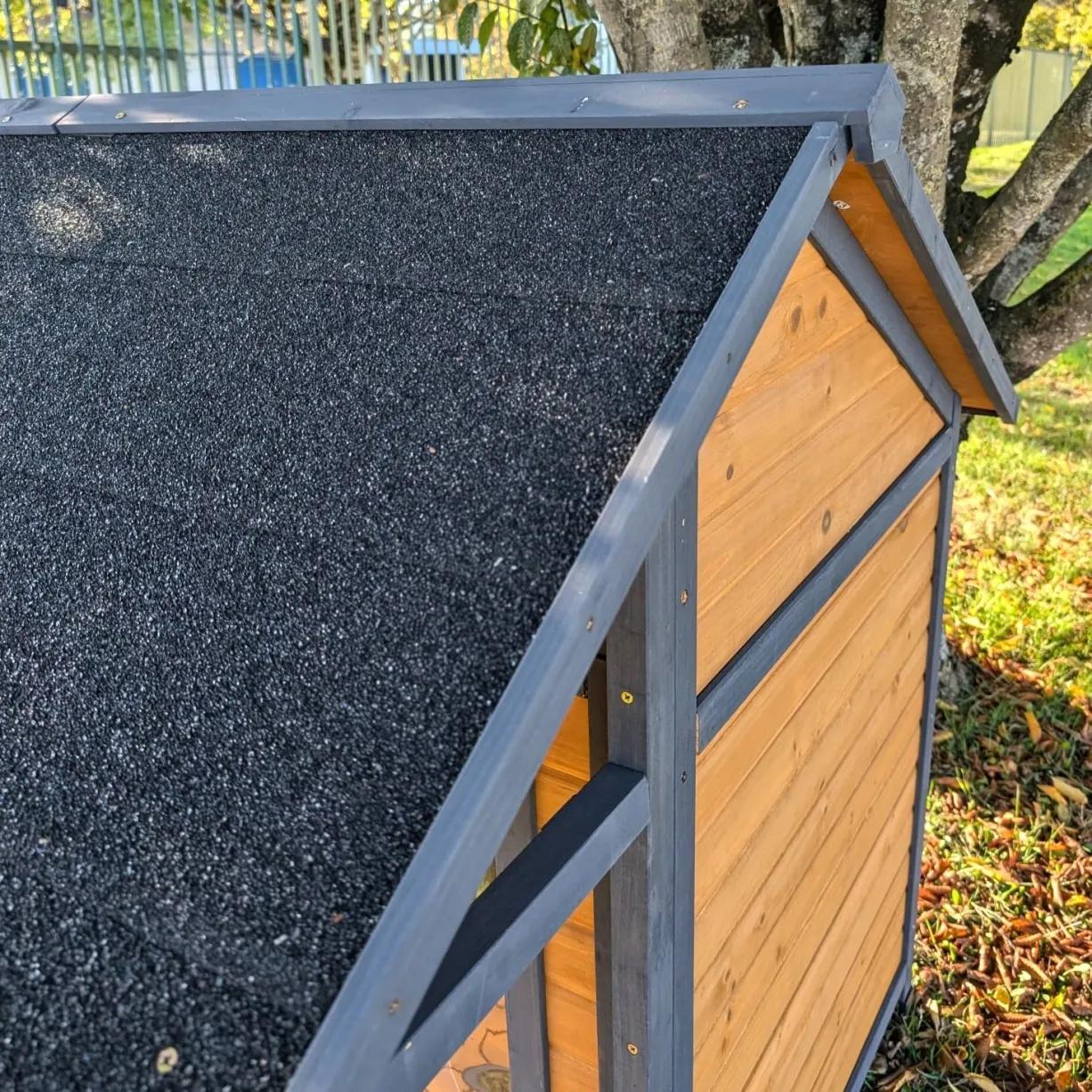 Niche pour chien Chalet Saint-Bernard V2 toit shingle taille XL