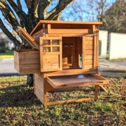 Poulailler Barbu M toit bois ouvrant jusqu’à 8 poules