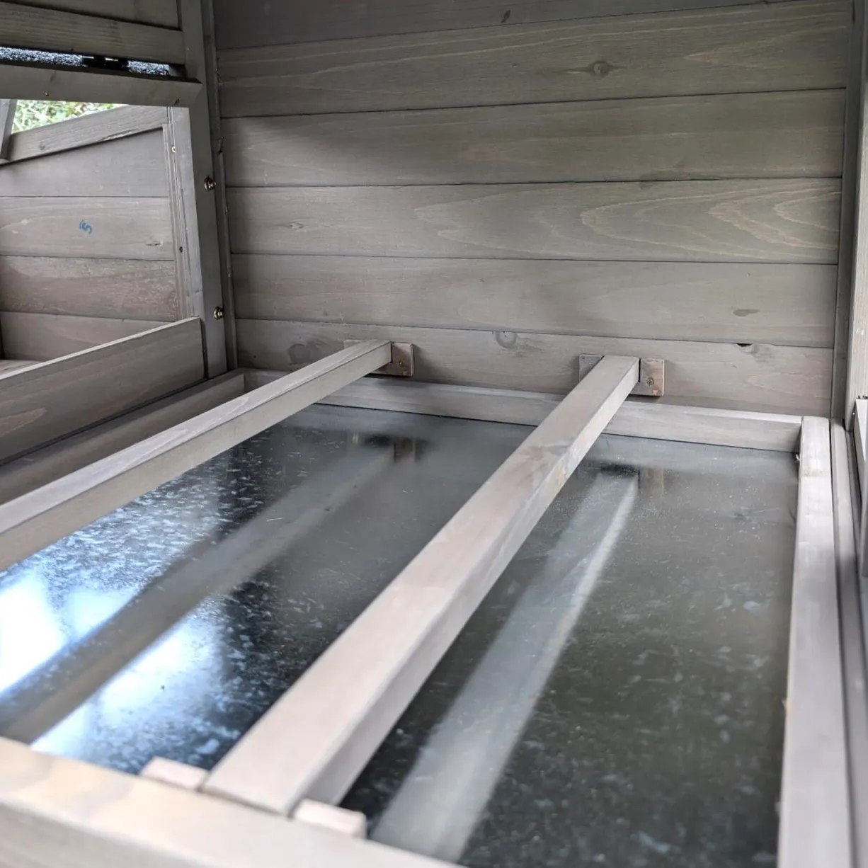 Poulailler mobile Sunny toit shingle et polycarbonate jusqu’à 6 poules