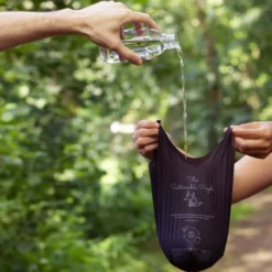 Sacs à déjections chien certifiés compostables 3 x 8 rouleaux - The Sustainable People