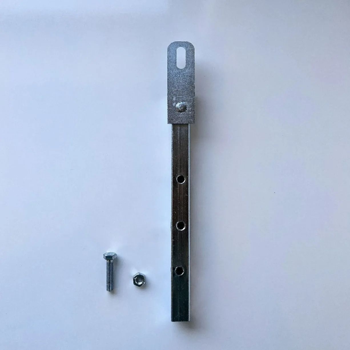 Support de toiture pour chenil chien sur mesure en métal 20 x 20 mm - KeniLux
