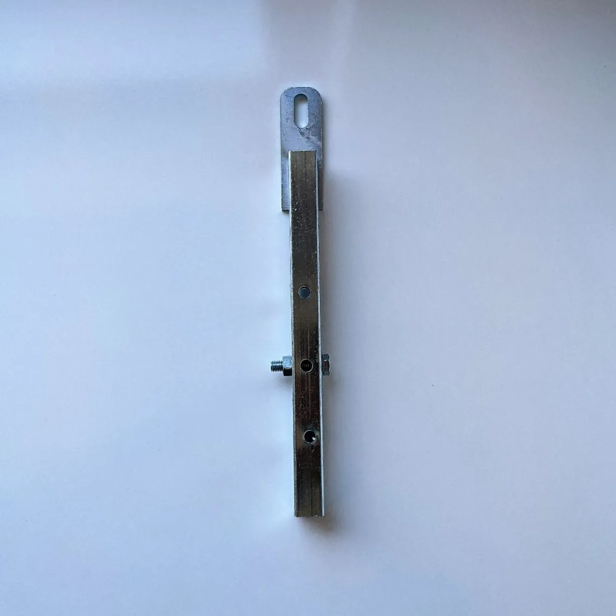 Support de toiture pour chenil chien sur mesure en métal 20 x 20 mm - KeniLux